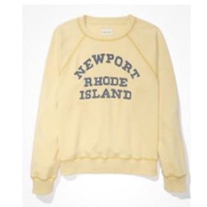 American Eagle Fleece Sweatshirt, comfy and cute !